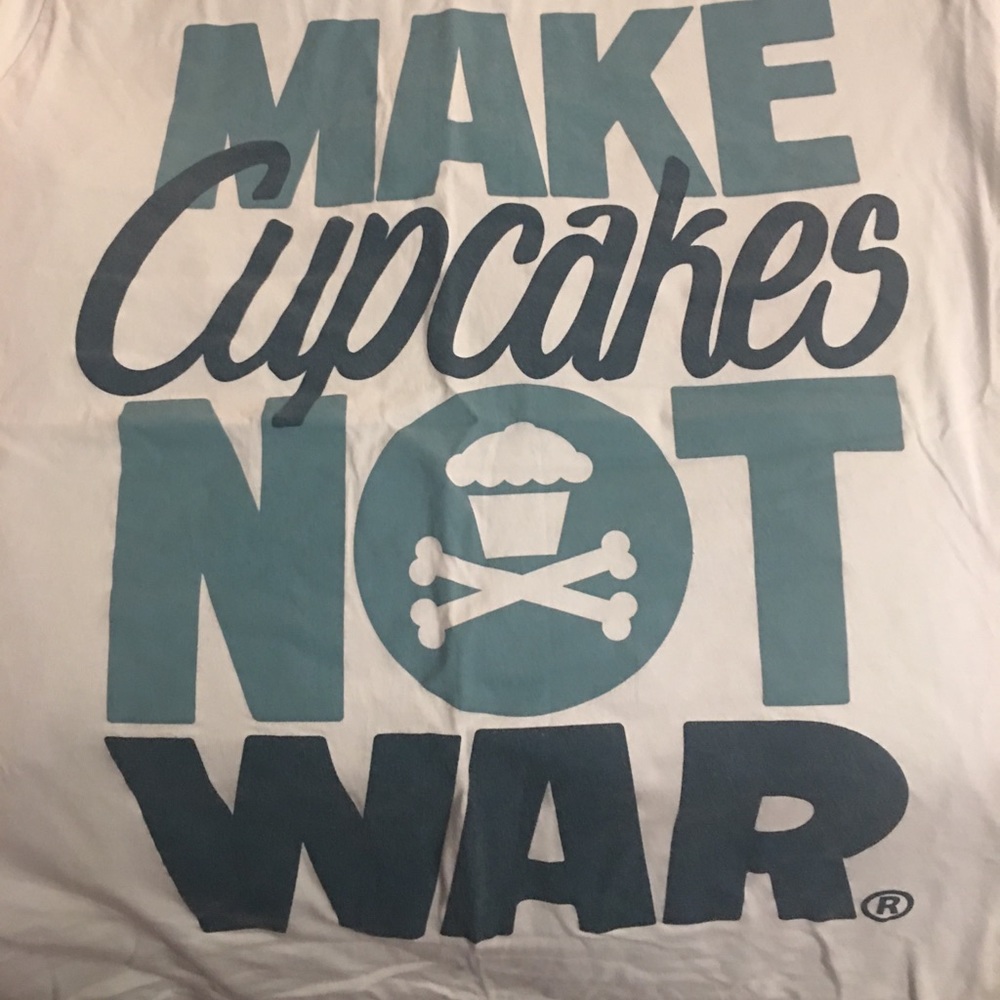 Johnny Cupcake tee